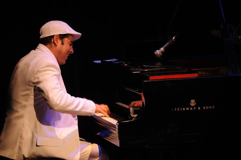 Alejandro Falcón junto al norteamericano Ted Nash en el Jazz Plaza