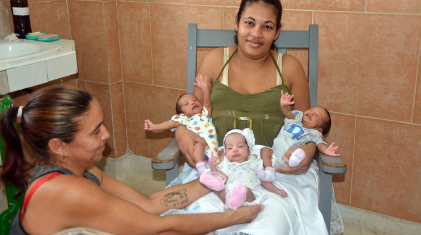 Los primeros trillizos nacidos en el hospital provincial materno de Matanzas en este año 2023, se encuentran saludables.