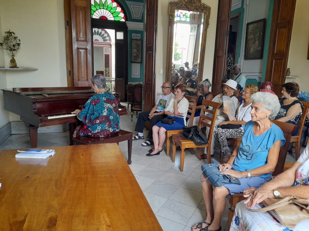 Inició en Matanzas la Jornada por el Día del Historiador Cubano, que tuvo sus actividades inaugurales en el museo farmaceútico de Matanzas.