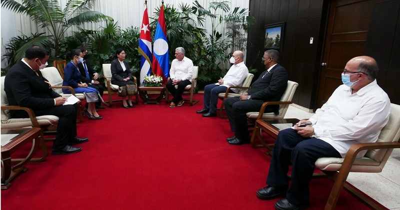 Recibió Díaz-Canel a presidenta del Tribunal Supremo de Laos