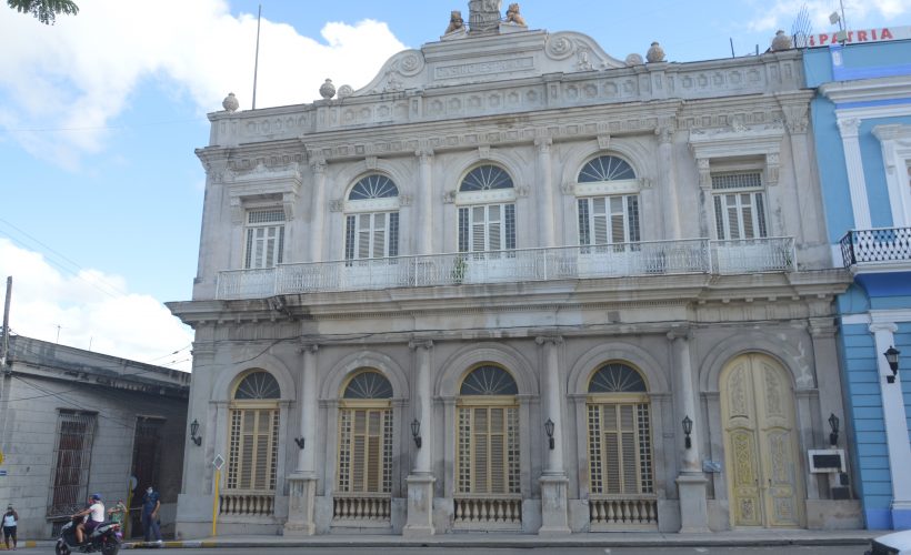 Biblioteca Provincial Gener y Del Monte