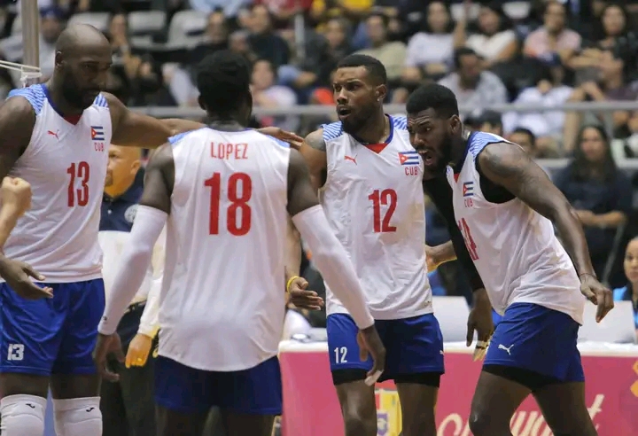 El equipo cubano logró su clasificación directa a las semifinales de la Copa Panemericana de Voleibol que se celebra en Panamá.