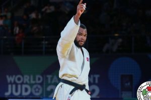 El judoca matancero Andy Santiago Granda Álvarez acaba de lograr la única medalla de oro del judo cubano en el campeonato mundial de Tashkent.
