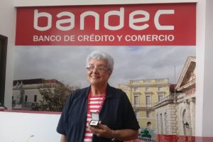 Hilda Cira Andreu Fadraga es la única mujer en el país con más de 60 años de labor ininterrumpida en el sector bancario.