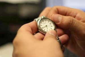 A las 12:00 de la noche del 11 de marzo los cubanos debemos adelantar una hora nuestros relojes,finalizando así el actual horario normal.