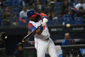 Los aficionados cubanos lamentan que la Selección Nacional cayera por segunda ocasión consecutiva, en el Quinto Clásico Mundial de Béisbol.