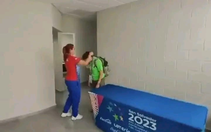 Laina Pérez, quien compitió en la prueba de tiro deportivo cedió este martes la medalla de bronce a la mexicana Alejandra Cervantes.