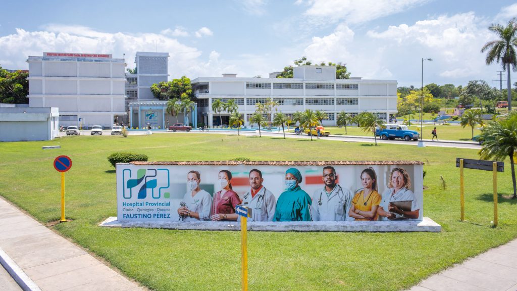 Con el propósito de mejorar los servicios médicos que ofrece el Hospital Provincial Clínico Quirúrgico Docente Faustino Pérez a la población matancera, allí se desarrolla una serie de remodelaciones, que se evidencian en la residencia médica y las salas de Nefrología y Hemodiálisis. 