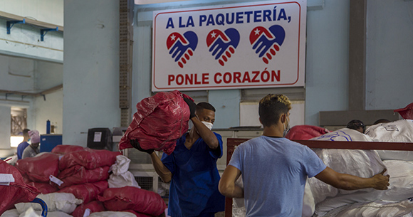 Paqueteria de Correos de Cuba. Foto: Ismael Francisco/ Cubadebate/Archivo.