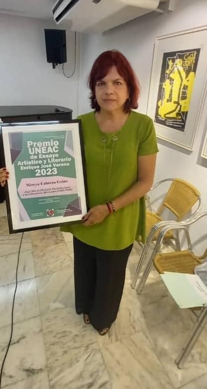 Mireya Cabrera Galán recibe el premio de la Uneac por su obra sobre Heredia 