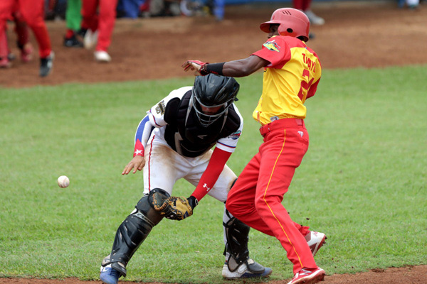 Matanzas vs Granma en II Liga Élite del Béisbol Cubano