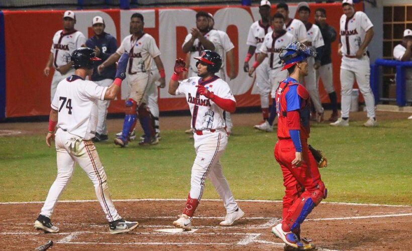 Cuba vs. Panamá en Campeonato Panamericano de Béisbol U-23