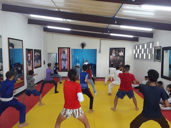 El proyecto comunitario El Hombre de Maisinicú, nacido en el pueblo La Conchita, en Matanzas, forma a casi 75 niños en el kárate y el judo.