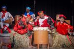 El espectáculo inaugural de Ríos intermitentes III, segmento yumurino de la Bienal de La Habana, reunió a la agrupación Zinat Al Sharjah, de Emiratos Árabes Unidos, con Muñequitos de Matanzas y Afrocuba, dos brazos de un mismo río sonoro, en lo que puede calificarse como una velada musical inolvidable.