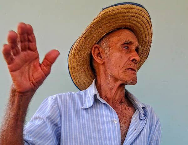 Dentro de muy poco Ramón del Rosario Veleiro será un hombre nonagenario. Y aunque han pasado 55 años de la Victoria de Playa Girón, recuerda con lujo de detalles aquellas jornadas que estremecieron la tranquila ciénaga.