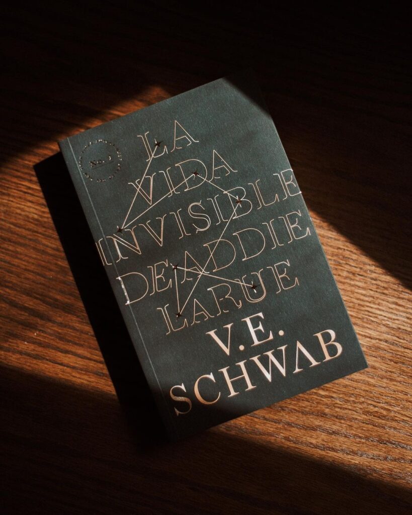 Sobre la importancia de dejar huella: La vida invisible de Addie LaRue, de V. E. Schwab