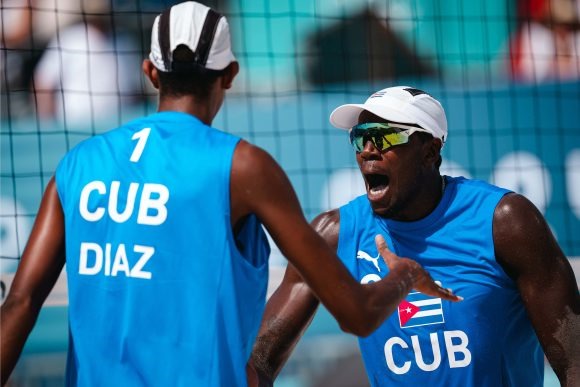 Victoria de Cuba ante Brasil en el voleibol de playa