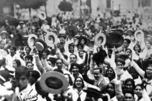 Dicen que deliraba y robaba siempre en grande, pero ni en la peor de sus pesadillas el tirano Gerardo Machado visionó que el 12 de agosto de 1933 sería derrocado de la presidencia de Cuba por la vorágine de una marea revolucionaria popular y colosal, integrada por los humildes, y dirigida en lo fundamental por sindicalistas y las fuerzas de izquierda tan encarnizadamente perseguidas por él.