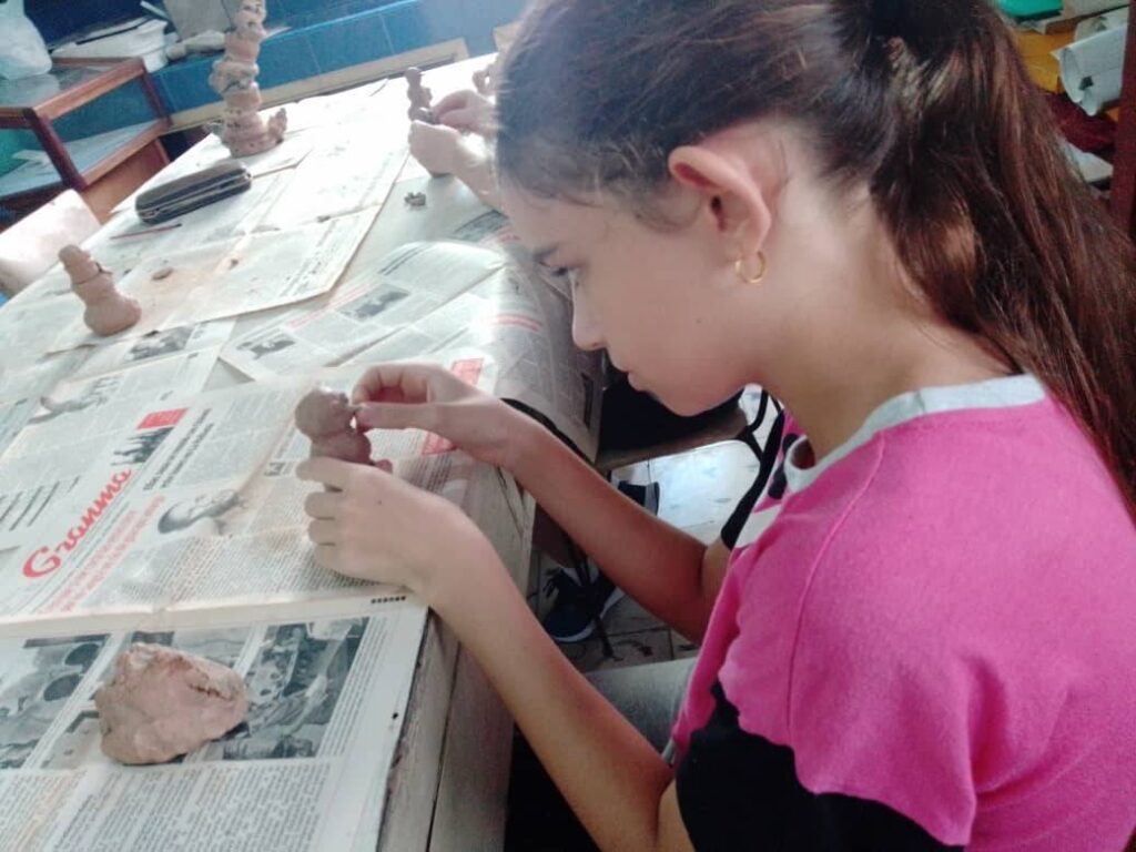 Taller Aprendiendo con el uso del barro