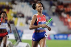 Cuarteta cubana femenina lejos de la final en atletismo olímpico