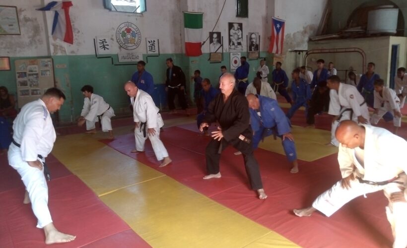 Los guerreros de Escuela de Cinturones Negros de Matanzas mantiene el legado del judo en la Atenas de Cuba