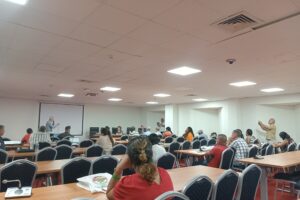 Taller de agricultura resiliente promueve uso de bioinsumos en Agrodesarrollo 2024