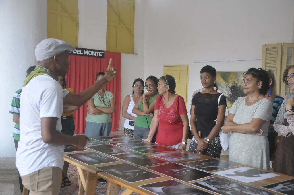 Expo fotográfica antirracista El cepo del silencio. Foto: Ramón Pacheco Salazar