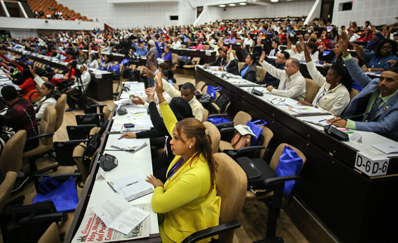 Establecen receso laboral con pago de salario los días 3 y 4 de enero