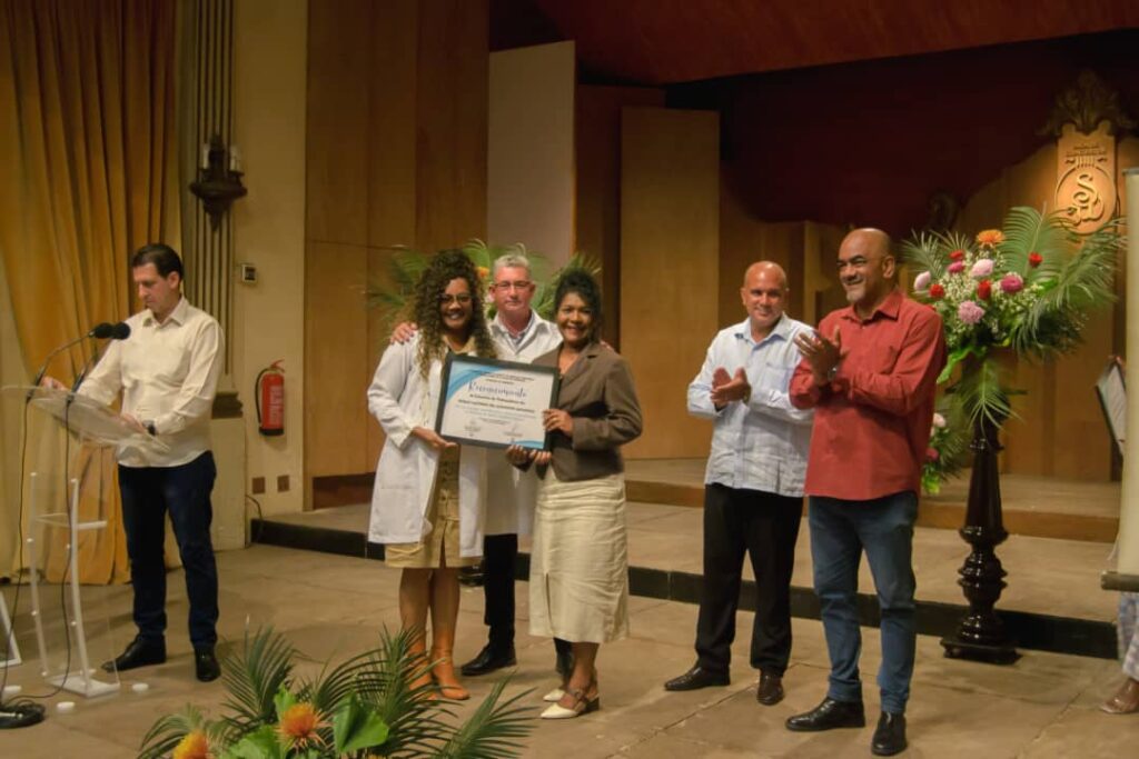 Celebran en Matanzas Día de la Medicina Latinoamericana