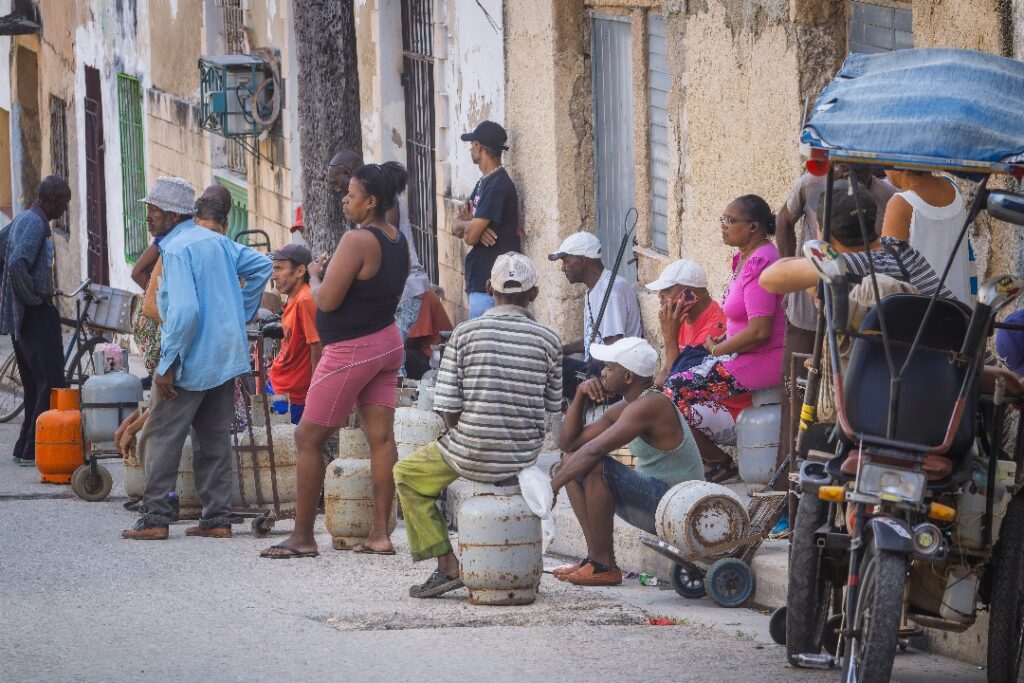 Para una demanda tan elevada, no existe suficiente gas licuado ni cilindros para almacenarlo. Foto: Raúl Navarro González