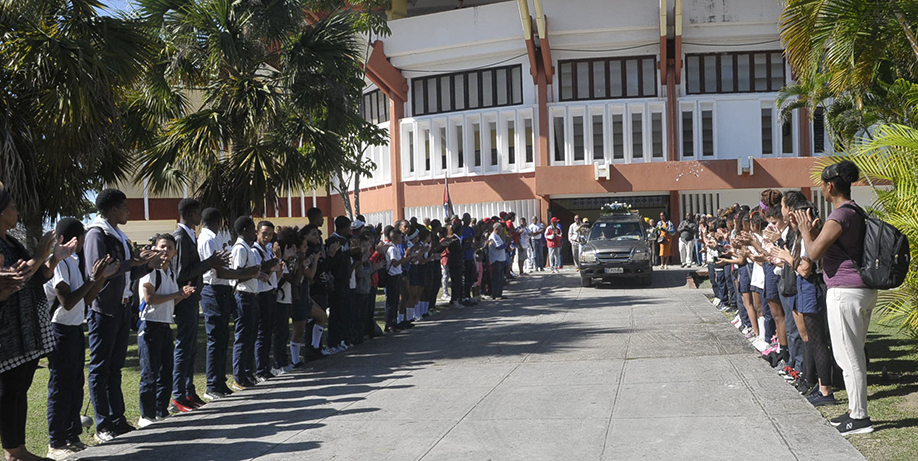 Despedida de Tati Valdés, uno de los grandes del béisbol cubano. Fotos: Ramón Pacheco