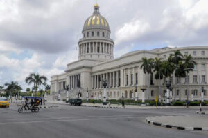 Canciller ratifica defensa de independencia y soberanía de Cuba