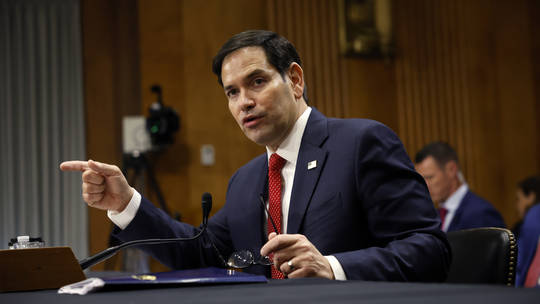 La doble moral de Rubio: Odia a Cuba, pero ama el negocio de ser “cubano”