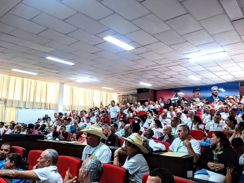 Con una mirada crítica al quehacer de los anapistas matanceros se celebró en esta ciudad la asamblea de balance de la Asociación Nacional de Agricultores Pequeños (Anap)