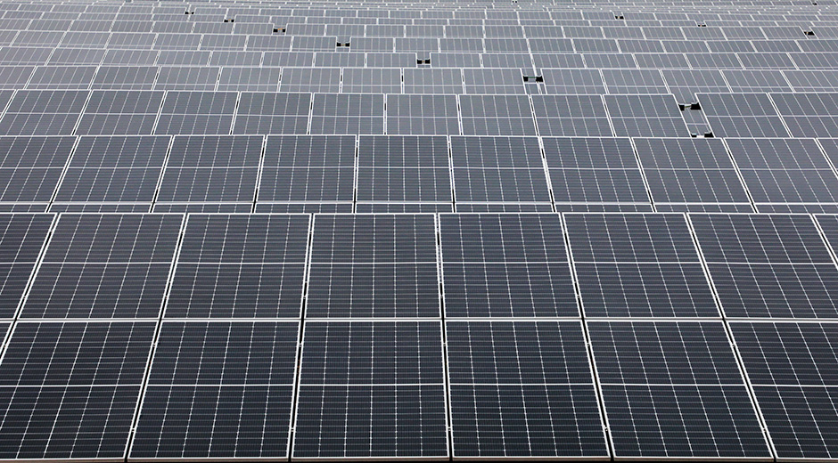 Inauguran primer parque solar fotovoltaico de 21.8 MW construido en el país. Foto: Abel Padrón Padilla/ Cubadebate.