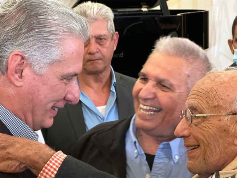 Fallece en Miami el periodista cubano Max Lesnik