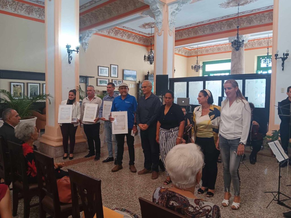 Entregan Premios Provinciales de Restauración y Conservación