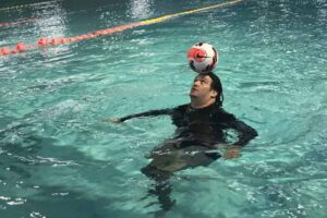 Lefont intentará récord mundial equilibrio balón en agua