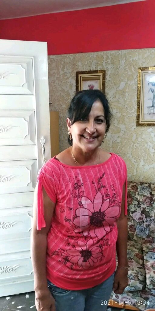 A pesar de poseer esta enfermedad, Jany Batista continúa con sus labores, especialmente como dulcera. Foto: tomada del perfil de Facebook de la entrevistada
