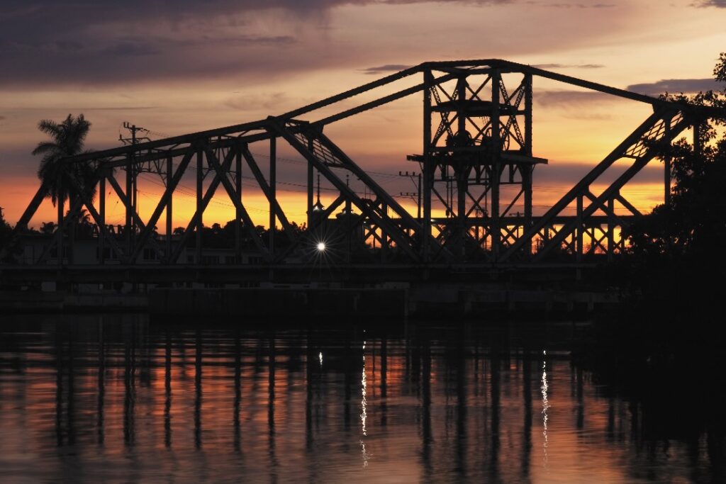Anuncia Ministro de Transporte intervención en puente giratorio de Matanzas