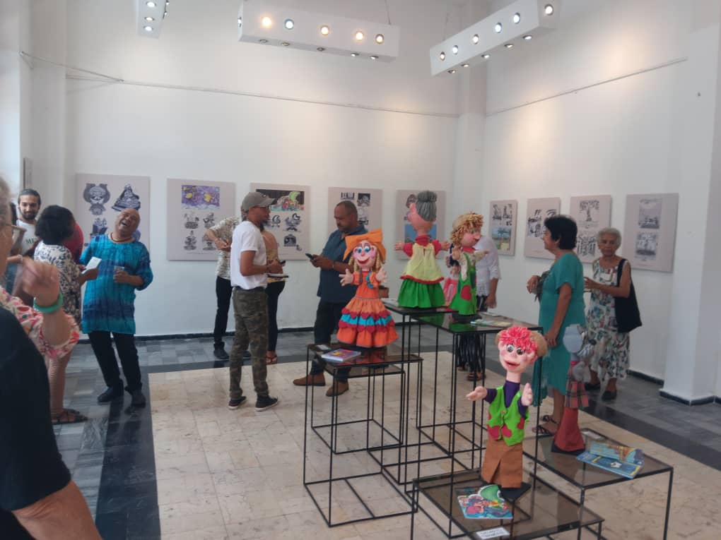 Zenén Calero exhibe sus ilustraciones para libros