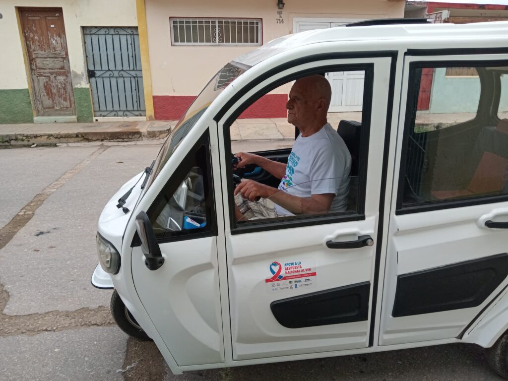 Visitadores acercan al hogar servicios vinculados al VIH en Cárdenas