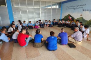 Entender el bloqueo desde los códigos de la juventud, en Matanzas