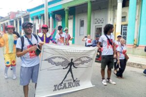 Teatristas de Matanzas suman su arte a Andares Callejeros Foto: tomada del perfil de Facebook de Noslén González