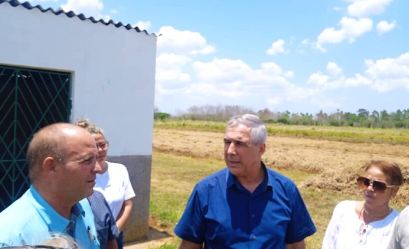 Visita viceprimer ministro cubano importante centro científico matancero
