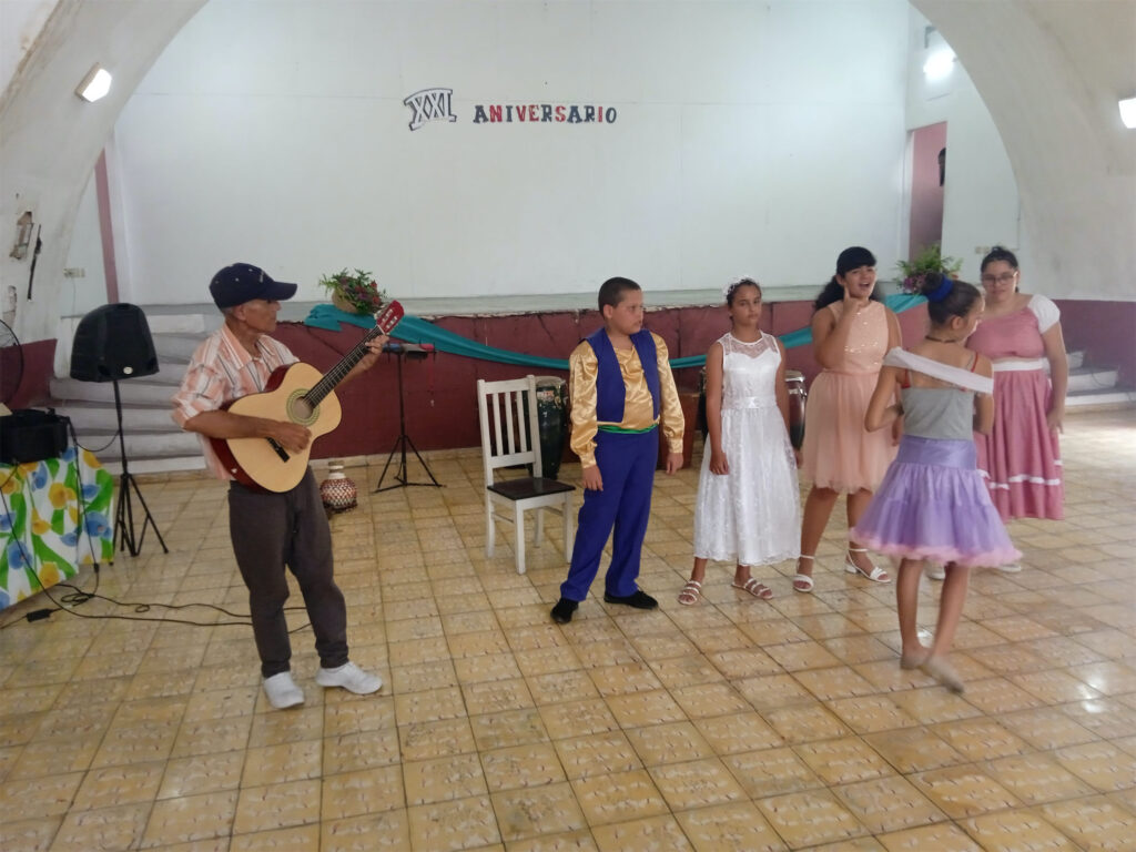 Celebran en Matanzas el Aniversario XXI del Centro Cultural Abraham Lincoln.