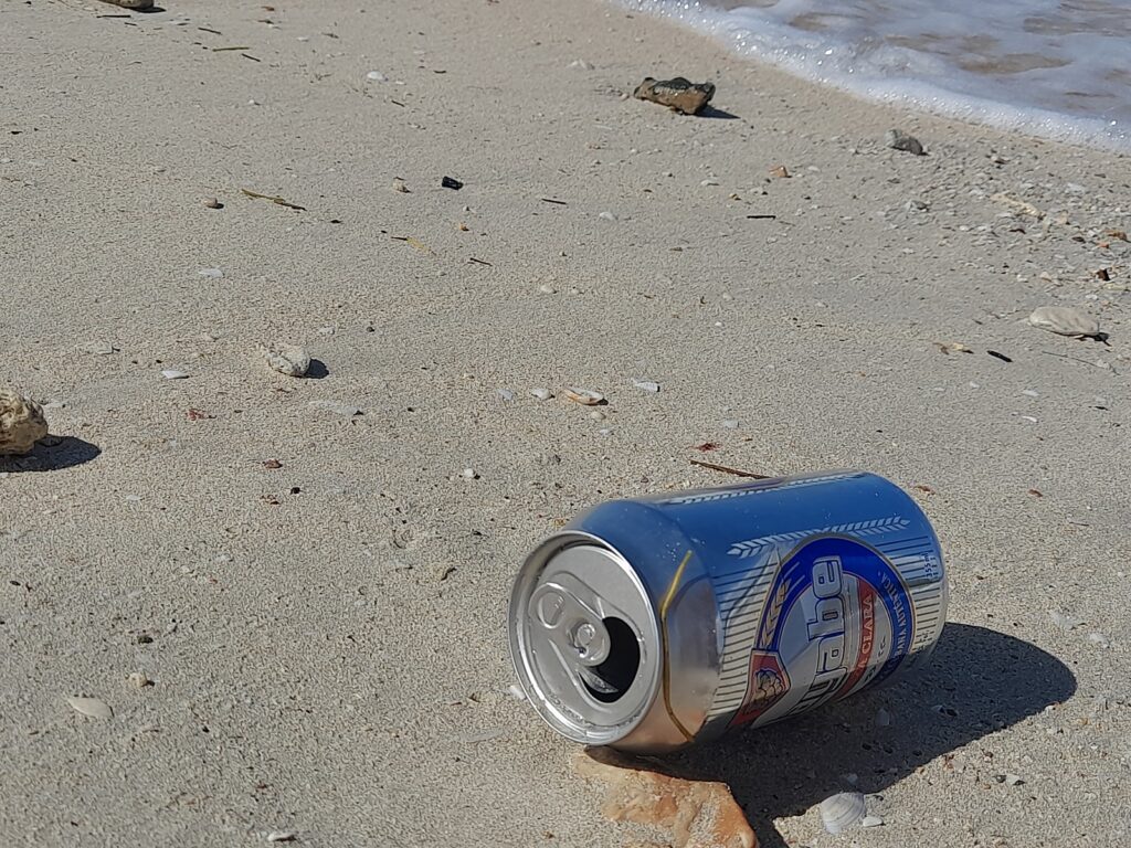 Las terribles huellas en la arena: contaminación y basura en las playas de Matanzas