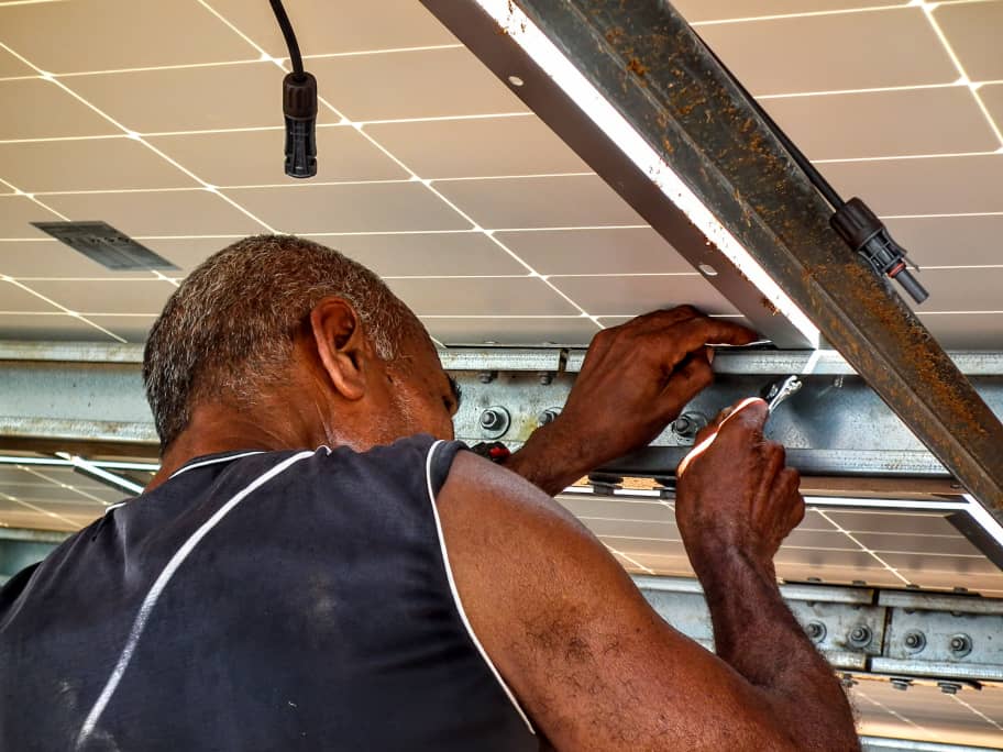 Constatan avances en construcción de Parque Solar Fotovoltaico de Colón