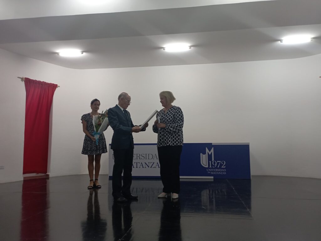 Recibe la condición académica Honoris Causa el Dr Ercilio Vento Canosa