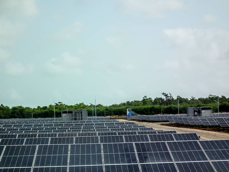 Inauguran Parque Solar Fotovoltáico de Hoyo Colorado
